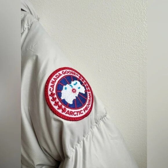 CANADA GOOSE Women's XXL Junction Parka - Picture 11 of 14